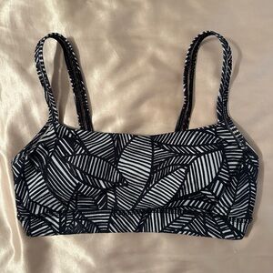 Lululemon Black and White Patterned Women's Sports Bra